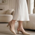 Julia J-261 Elegant Mid-Heel Court Shoe